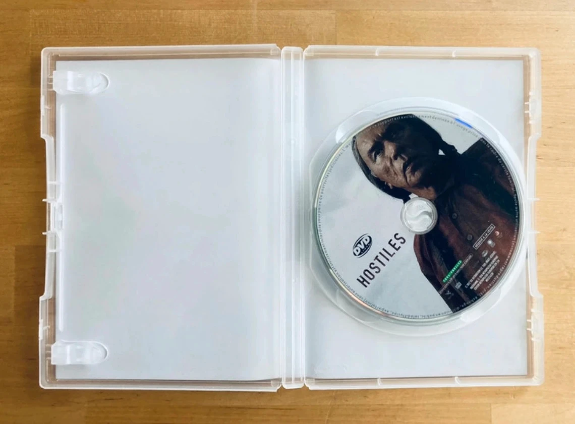 DVD Hostiles Christian Bale. – photo 2
